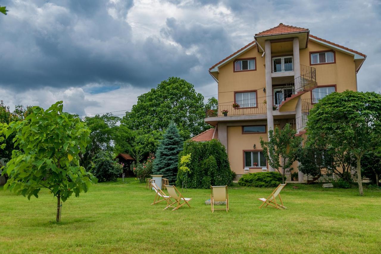Heaven Garden 2 Mai Hotel Exterior photo